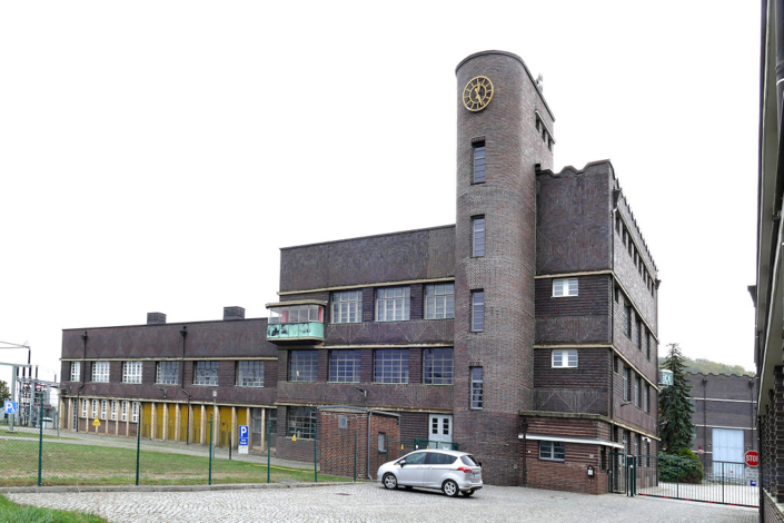 Industriearchitektur 1930, rotblauer Klinker